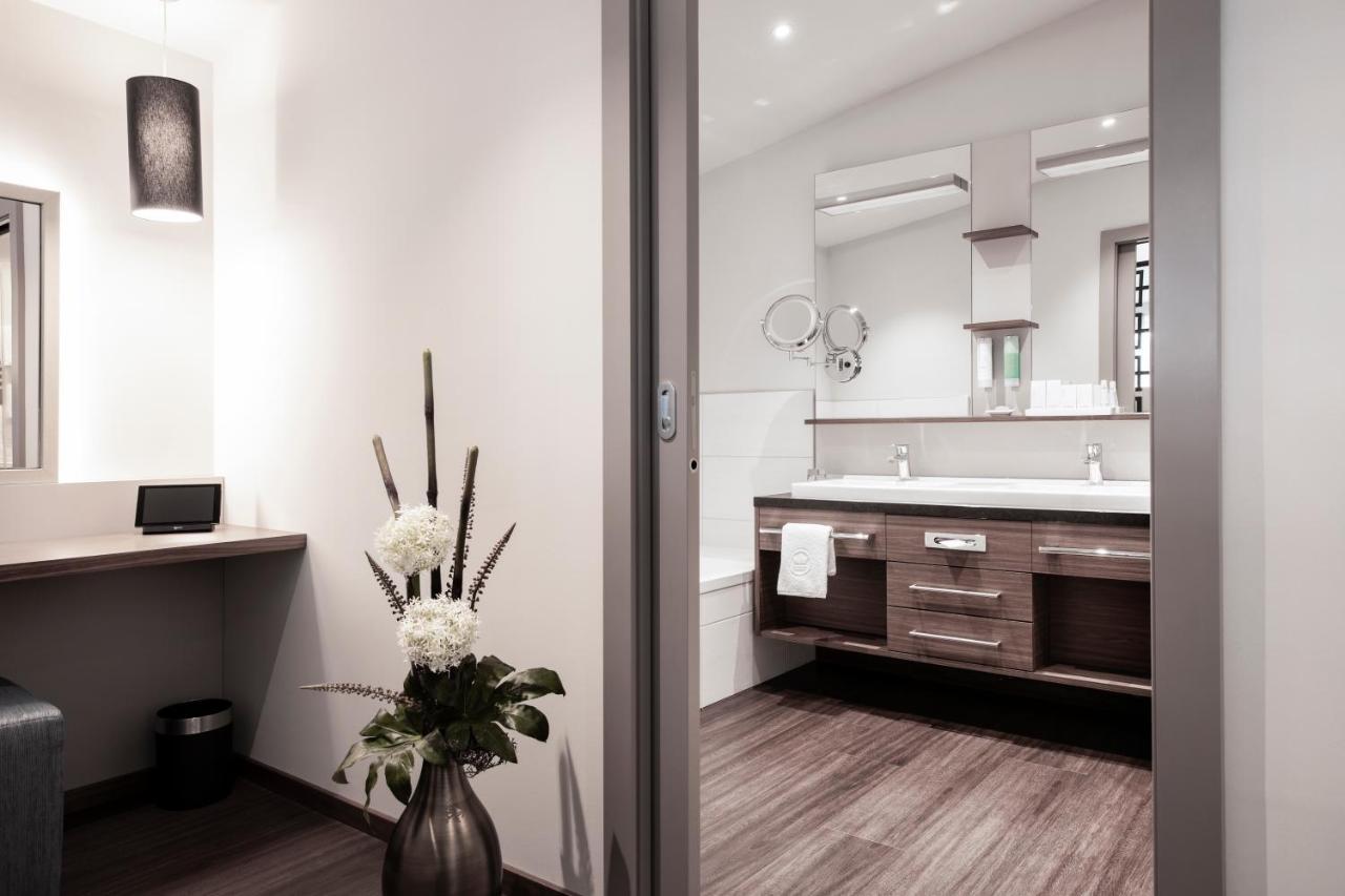 Nuhr Medical - Hotel & Restaurant Зенфтенберг Экстерьер фото